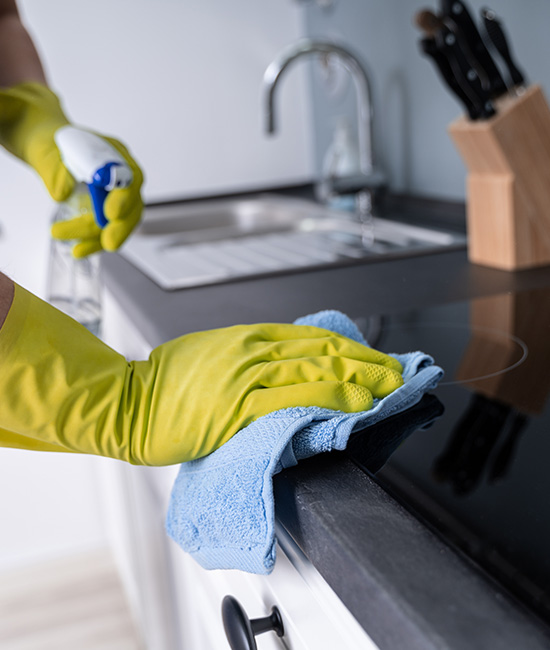 Lakeland cleaning company employee providing commercial cleaning services